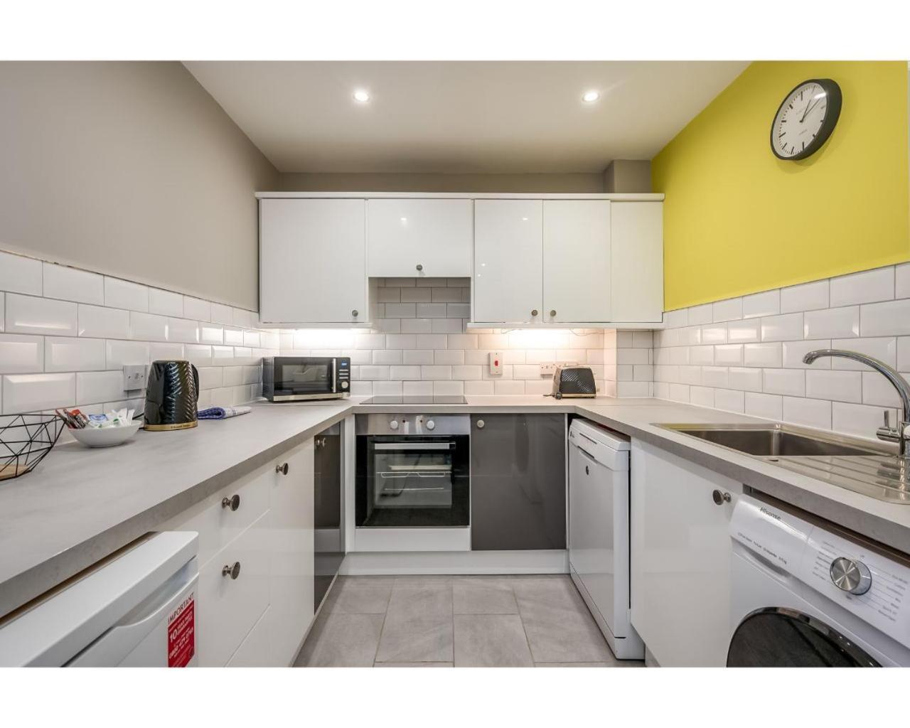 Central Belfast Apartments: Citygate Szoba fotó